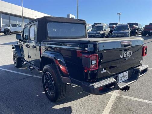 2023 Jeep Gladiator Overland