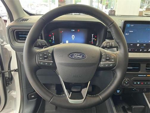 2025 Ford Maverick Lobo High