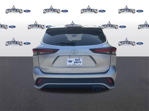 2024 Toyota Highlander XSE