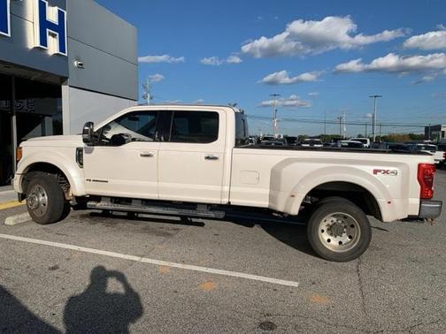 2017 Ford F-450 Lariat