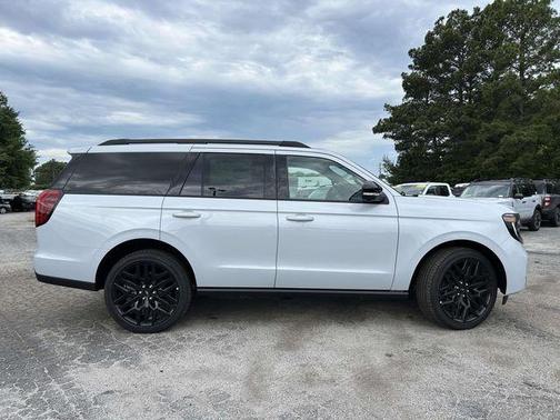 Silver Metallic 2026 Ford Expedition Platinum