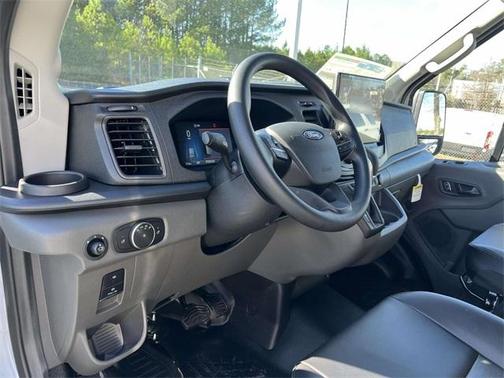 2026 Ford Transit-250 148 WB Medium Roof Cargo