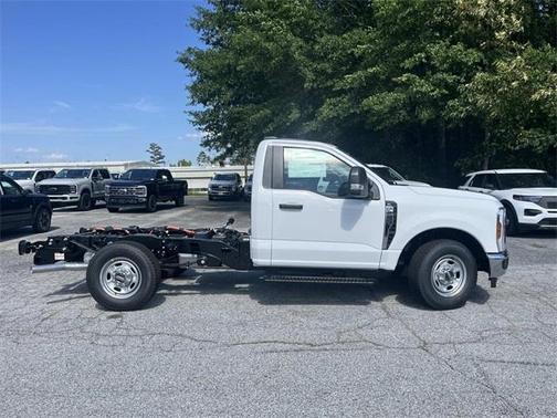 2025 Ford F-250 XL
