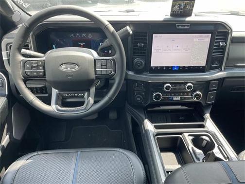 2025 Ford F-450 Platinum