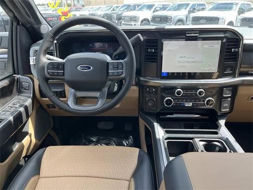 2025 Ford F-350 Lariat Super Duty
