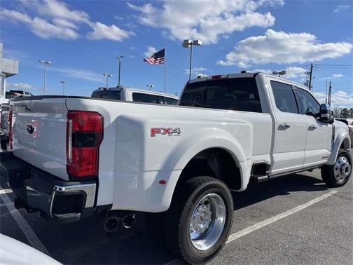 2024 Ford F-450 Lariat