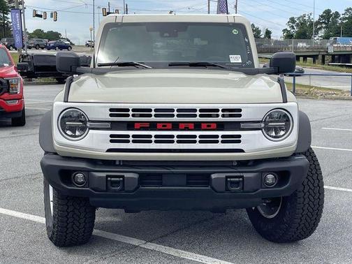 Desert Sand 2026 Ford Bronco Heritage Edition