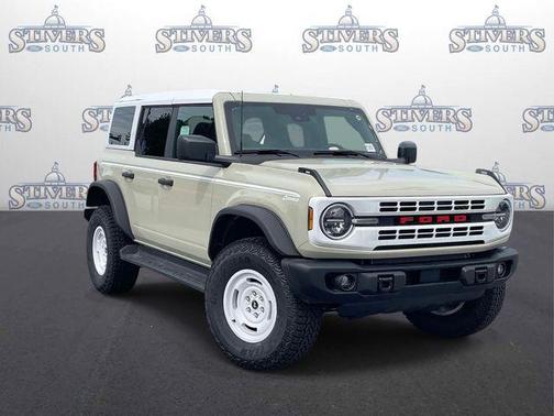 Desert Sand 2026 Ford Bronco Heritage Edition