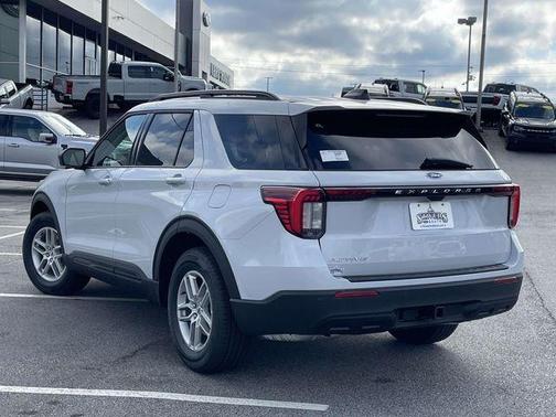 White Metallic 2026 Ford Explorer Active