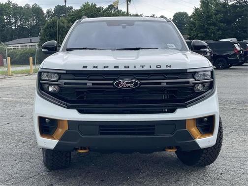 2025 Ford Expedition Tremor