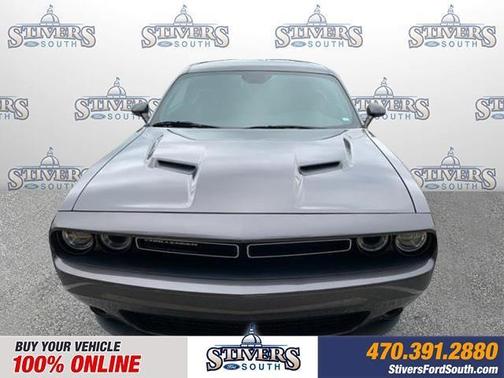 2022 Dodge Challenger SXT
