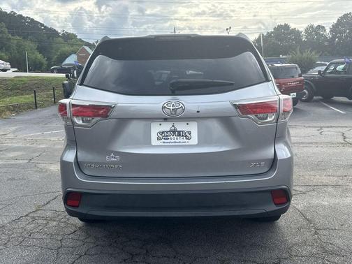 Silver Sky Metallic 2015 Toyota Highlander XLE