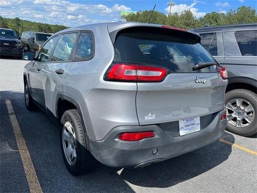 2014 Jeep Cherokee Sport