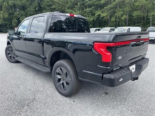 2025 Ford F-150 Lightning LARIAT