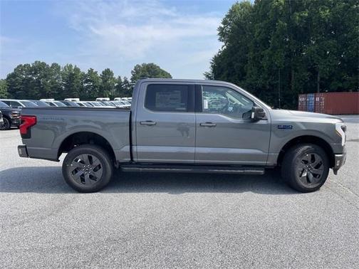 2025 Ford F-150 Lightning Flash