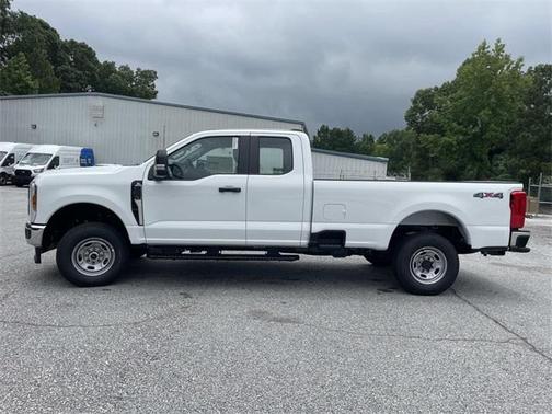 2025 Ford F-250 XL
