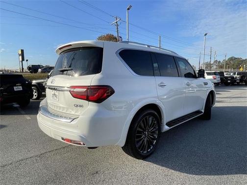 2024 INFINITI QX80 SENSORY