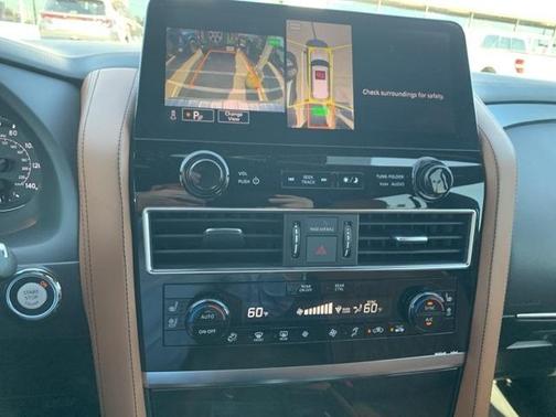 2024 INFINITI QX80 SENSORY