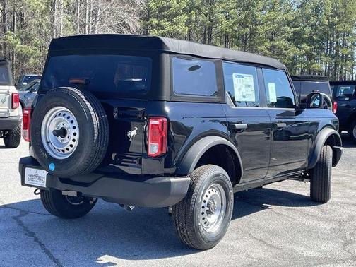 2026 Ford Bronco Base