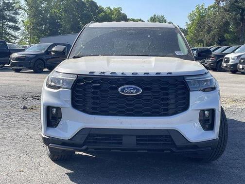 White Metallic 2026 Ford Explorer ST-Line