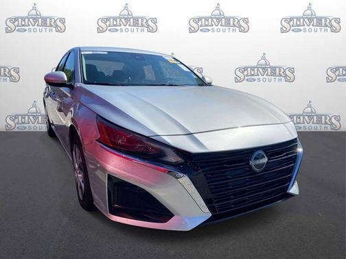 Brilliant Silver Metallic 2023 Nissan Altima 2.5 S