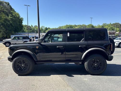 Shadow Black 2026 Ford Bronco Badlands