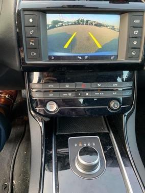 2017 Jaguar XE 25t Premium