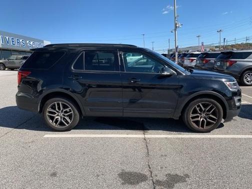 2017 Ford Explorer sport