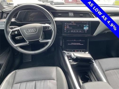 2023 Audi e-tron Premium Plus