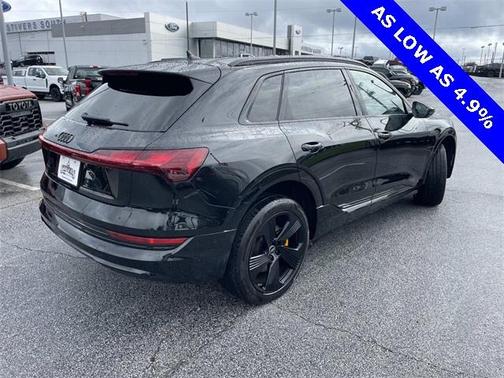 2023 Audi e-tron Premium Plus