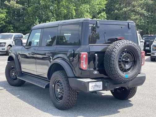 Shadow Black 2026 Ford Bronco Outer Banks