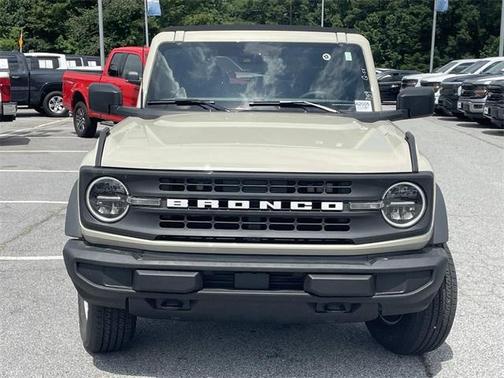2025 Ford Bronco Base