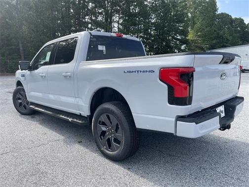 2025 Ford F-150 Lightning Flash