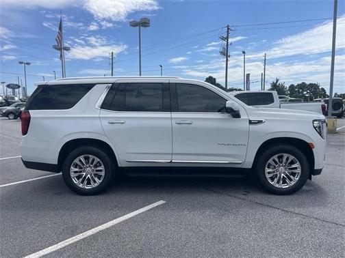 2022 GMC Yukon SLT