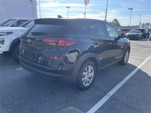 2021 Hyundai TUCSON SE