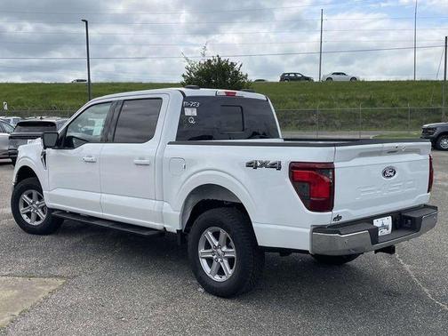 Oxford White 2026 Ford F-150 XLT