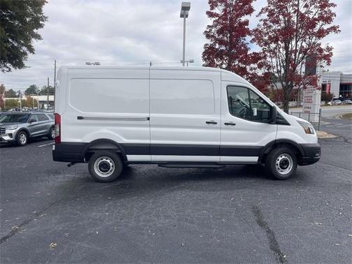 2026 Ford Transit-250 148 WB Medium Roof Cargo