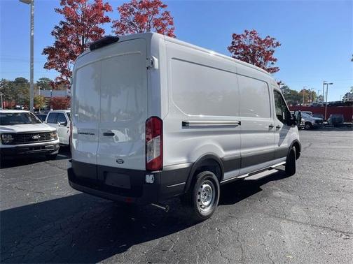 2026 Ford Transit-250 148 WB Medium Roof Cargo