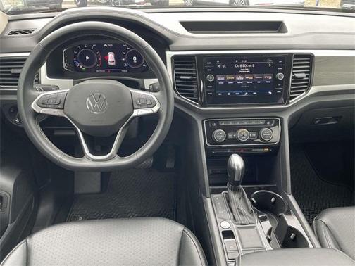 2022 Volkswagen Atlas 3.6L SE w/Technology