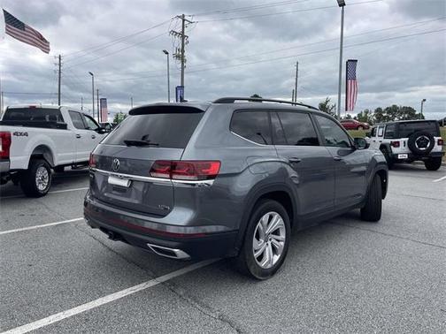 2022 Volkswagen Atlas 3.6L SE w/Technology
