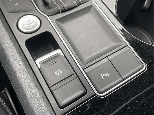 2022 Volkswagen Atlas 3.6L SE w/Technology