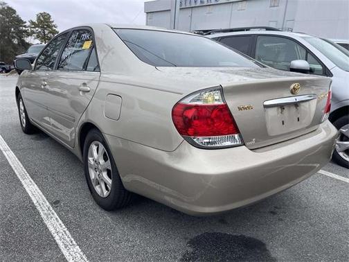 2005 Toyota Camry XLE