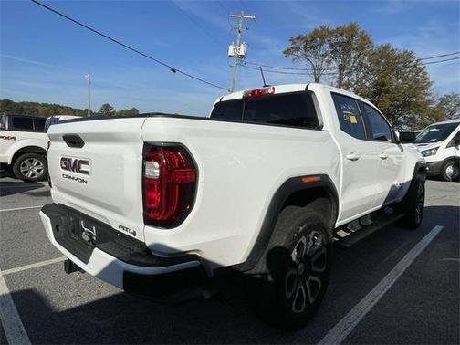 2023 GMC Canyon AT4
