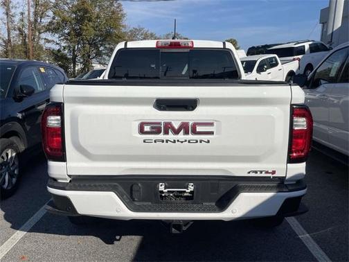 2023 GMC Canyon AT4