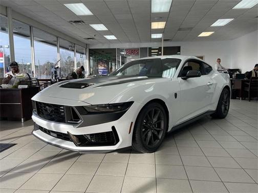 2025 Ford Mustang Dark Horse