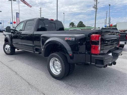 2025 Ford F-450 Platinum