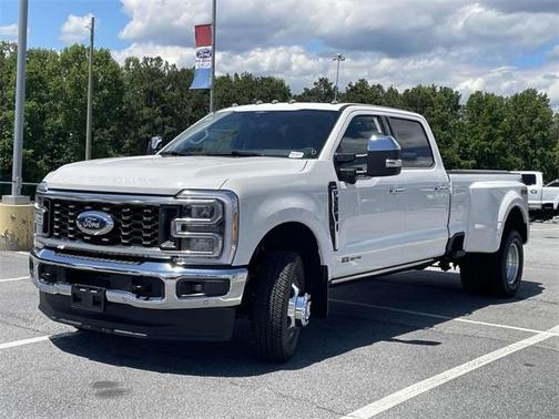 2025 Ford F-350 Lariat Super Duty
