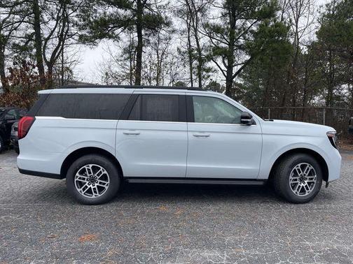 2026 Ford Expedition Max Active