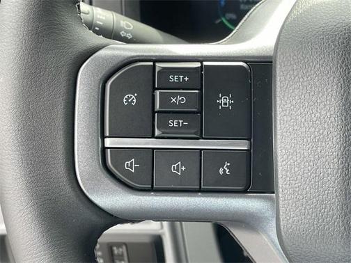 2025 Ford F-150 Lightning XLT