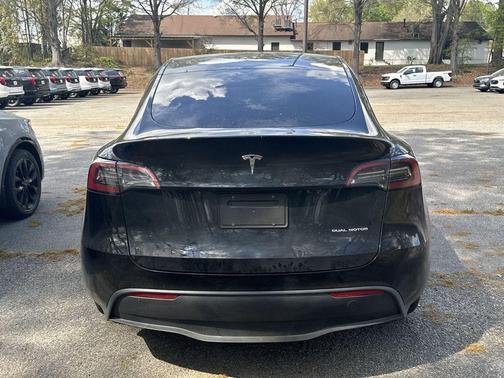 Black 2023 Tesla Model Y Long Range